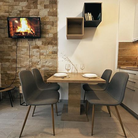 Milmari N 79 Apartment โคเปานิก ภายนอก รูปภาพ