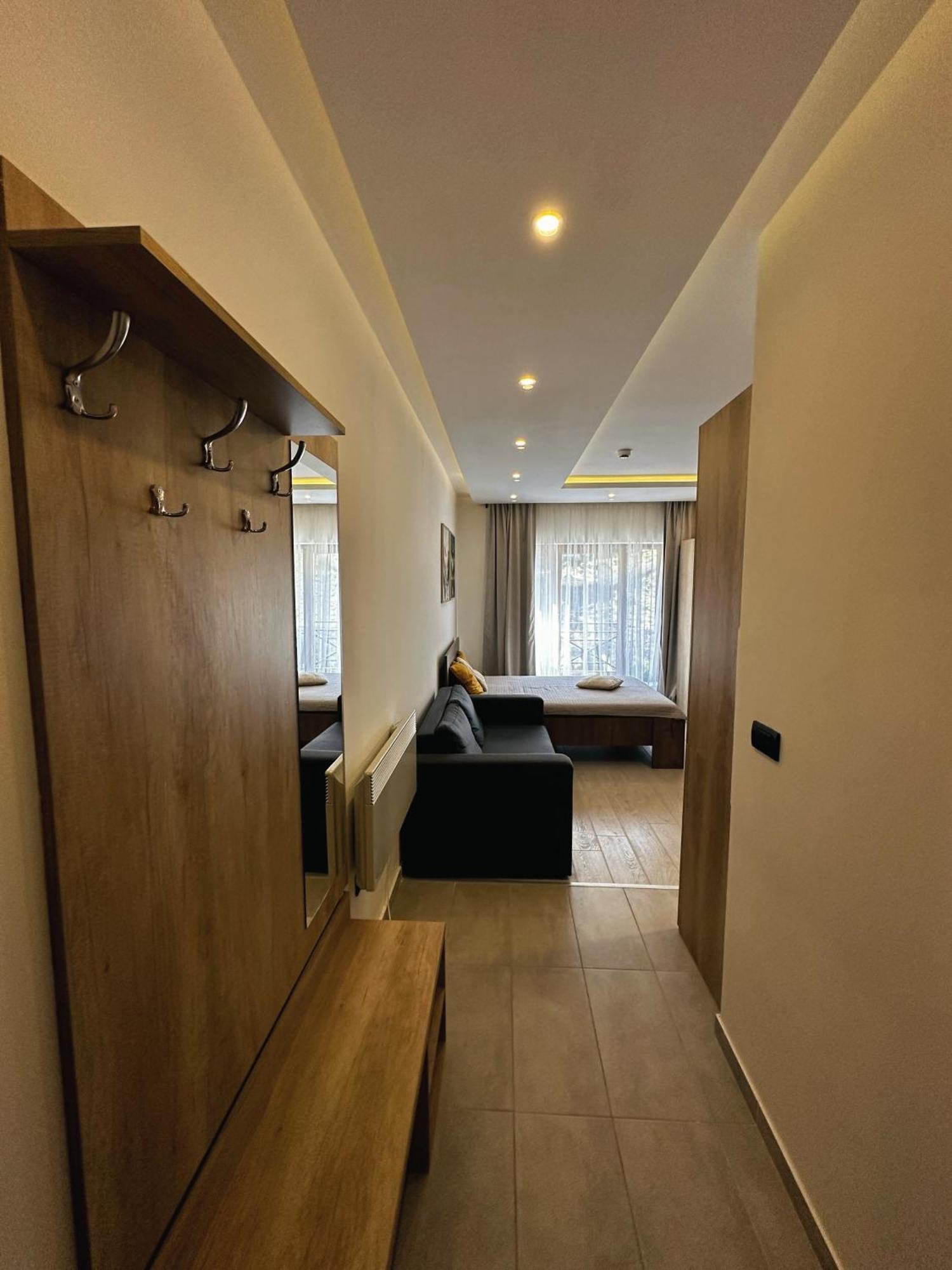 Milmari N 79 Apartment โคเปานิก ภายนอก รูปภาพ